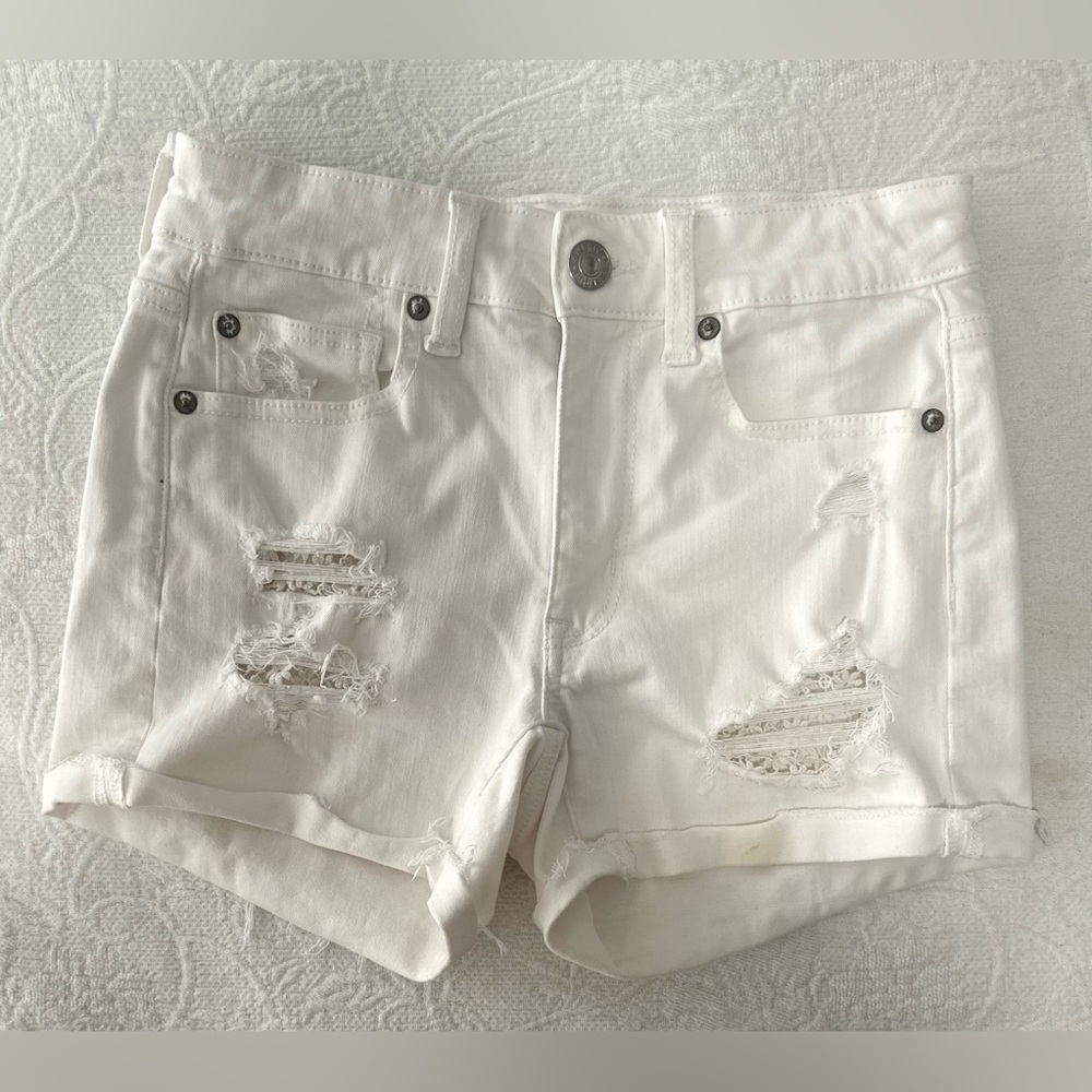 American Eagle White High Waisted Distressed Women's Shorts